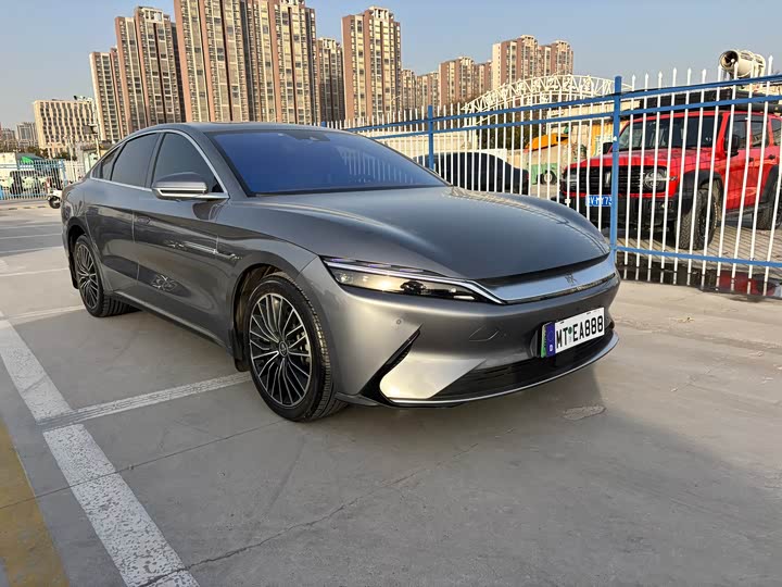 Фото 3 - BYD Han