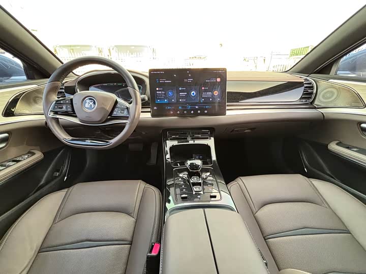 Фото 8 - BYD Han