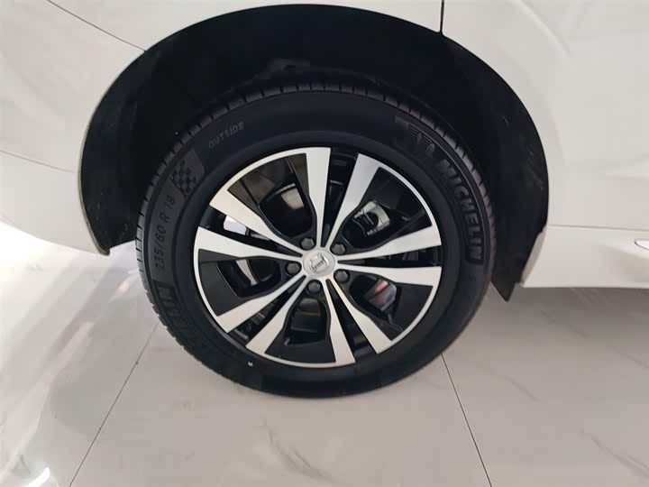 Фото 26 - Volvo XC60