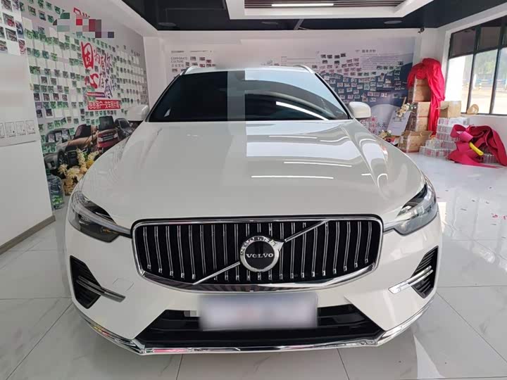 Фото 3 - Volvo XC60