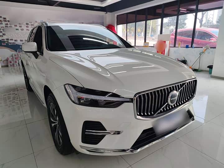 Фото 4 - Volvo XC60