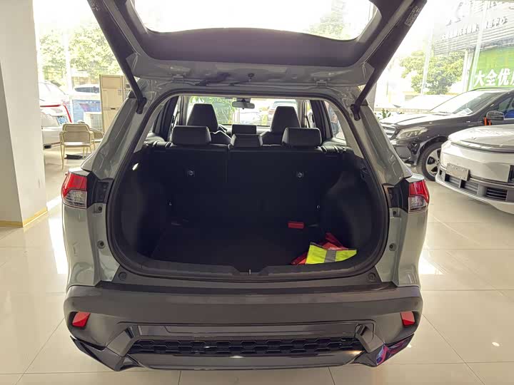 Фото 11 - Toyota Corolla Cross