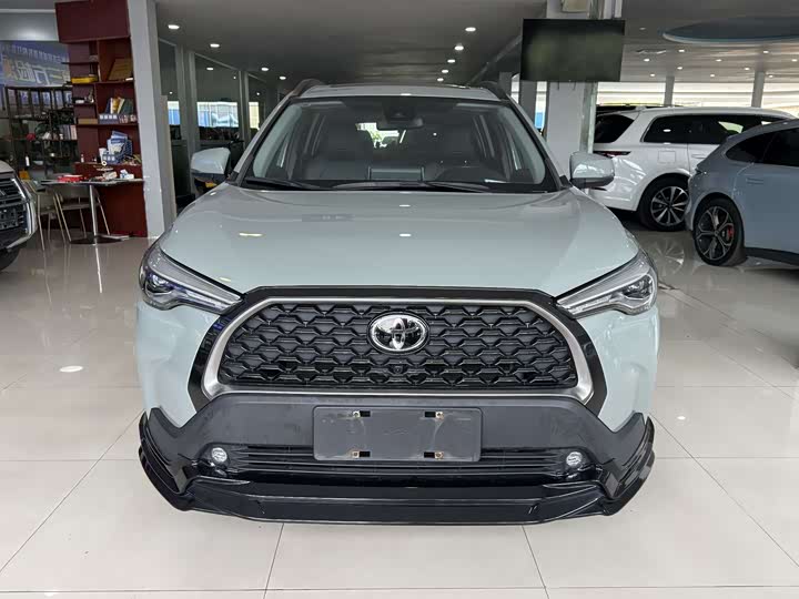 Фото 2 - Toyota Corolla Cross