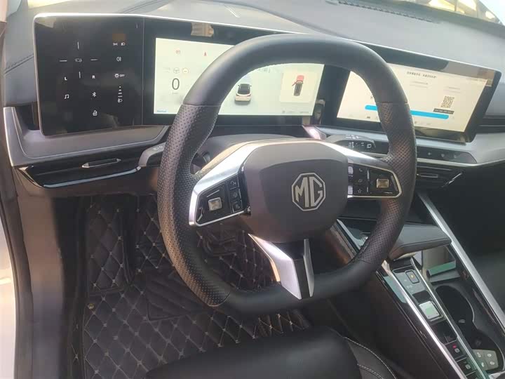 Фото 11 - MG Motor One