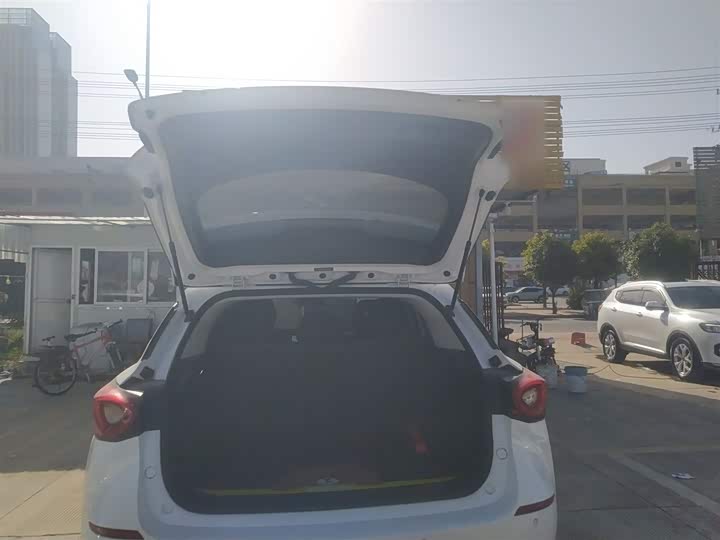 Фото 19 - MG Motor One