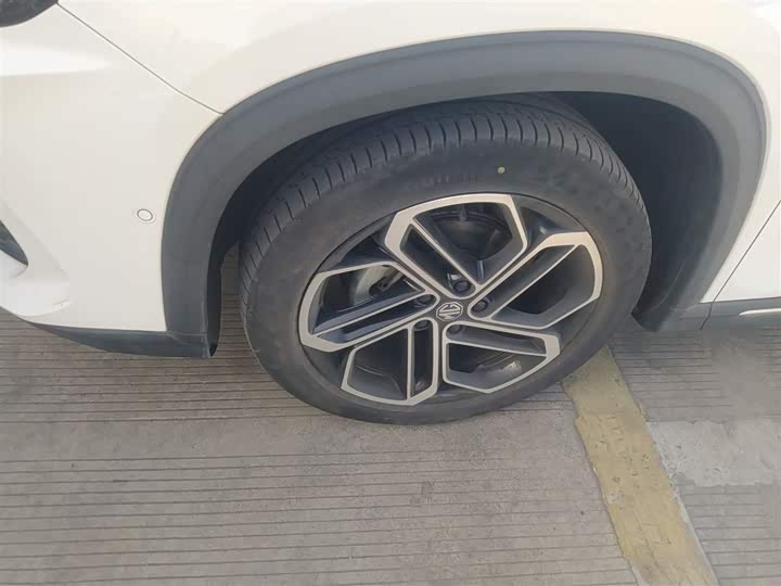 Фото 23 - MG Motor One