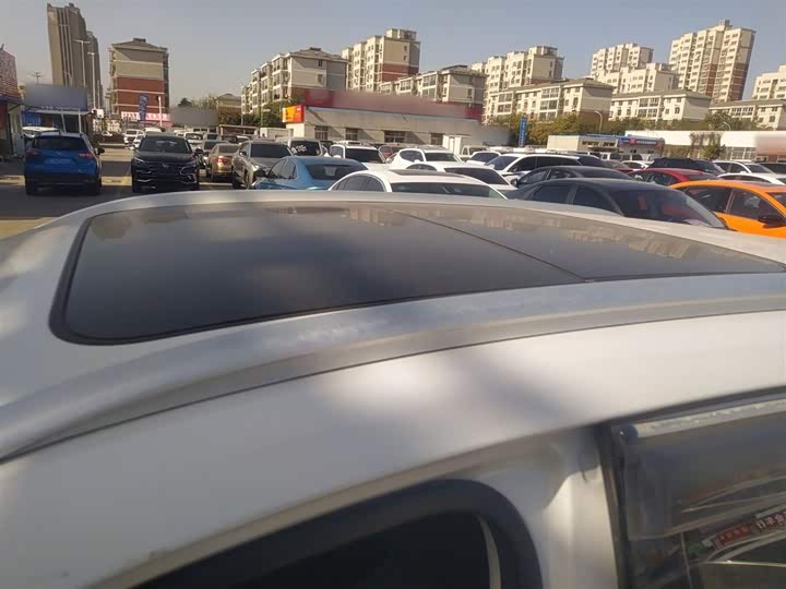 Фото 27 - MG Motor One