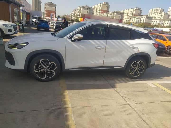 Фото 5 - MG Motor One