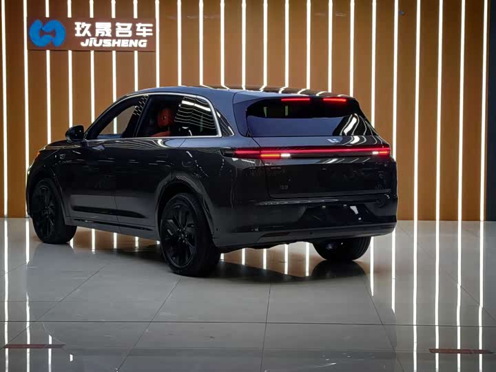 Фото 15 - LiXiang L7