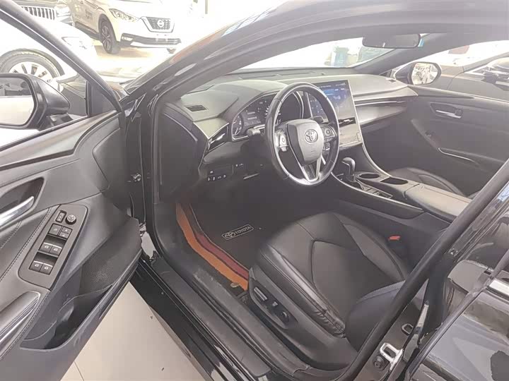 Фото 16 - Toyota Avalon