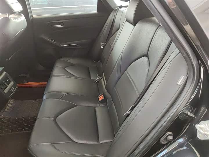 Фото 17 - Toyota Avalon