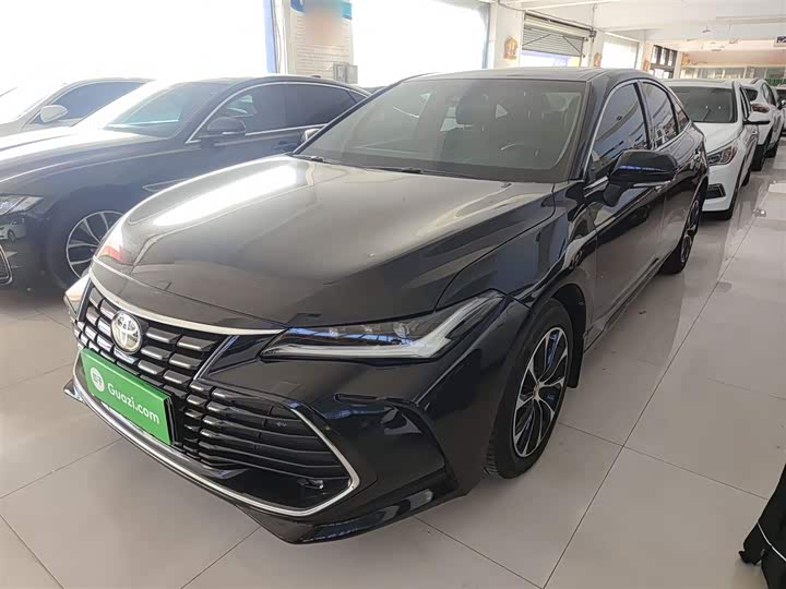 Фото 2 - Toyota Avalon