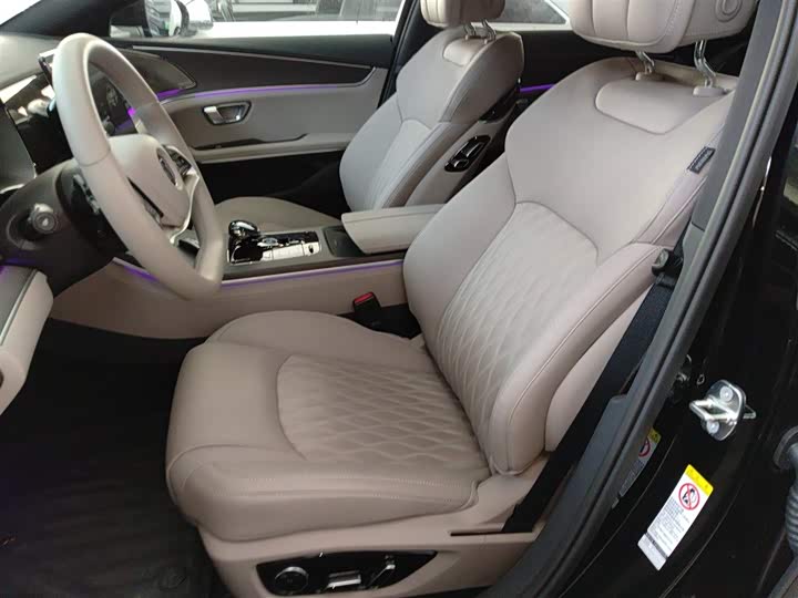 Фото 15 - BYD Han