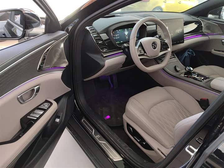 Фото 16 - BYD Han