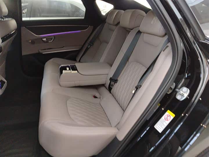 Фото 17 - BYD Han