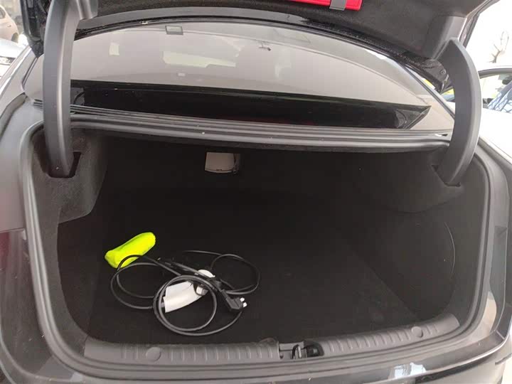 Фото 19 - BYD Han