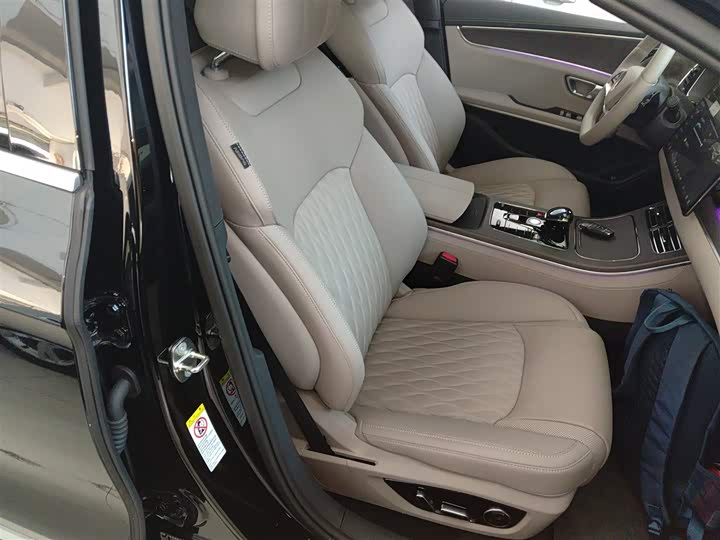 Фото 25 - BYD Han