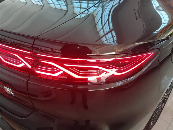 Фото 8 - BYD Han