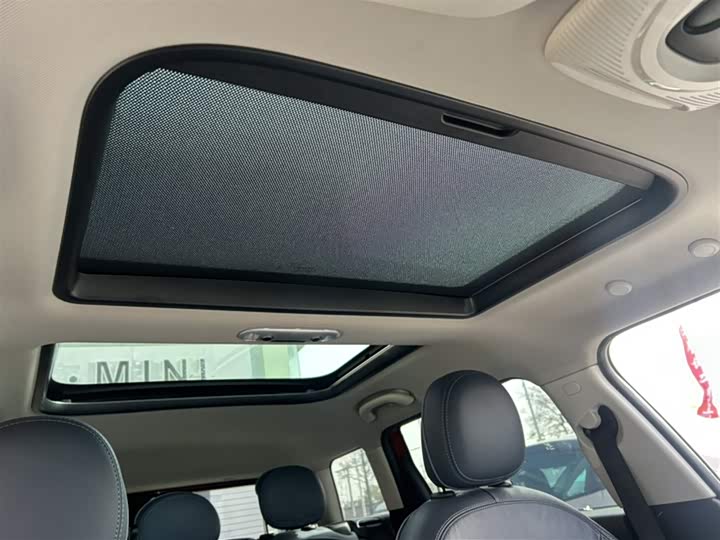 Фото 15 - Mini Clubman