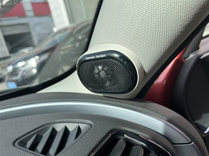 Фото 9 - Mini Clubman