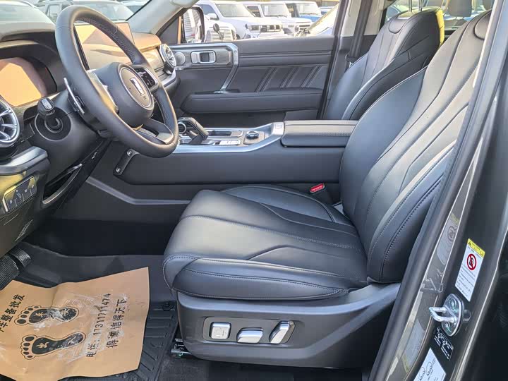 Фото 6 - Tank 400 Hybrid