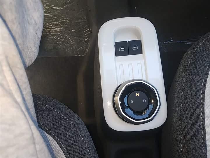 Фото 14 - Geely Galaxy Panda Mini