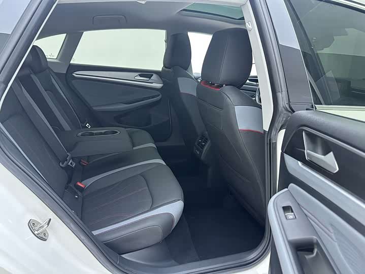 Фото 10 - Volkswagen Lamando L