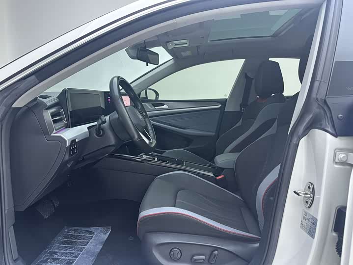 Фото 14 - Volkswagen Lamando L