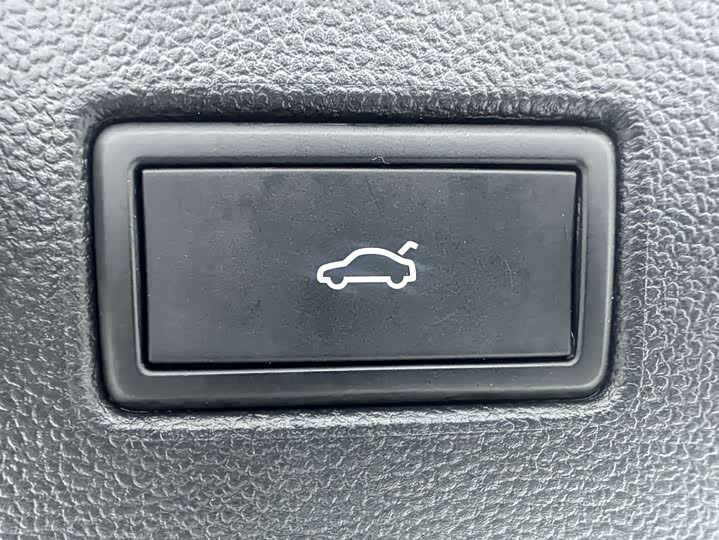 Фото 24 - Volkswagen Lamando L