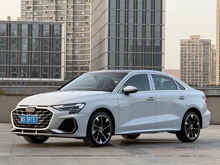 Фото 1 - Audi A3