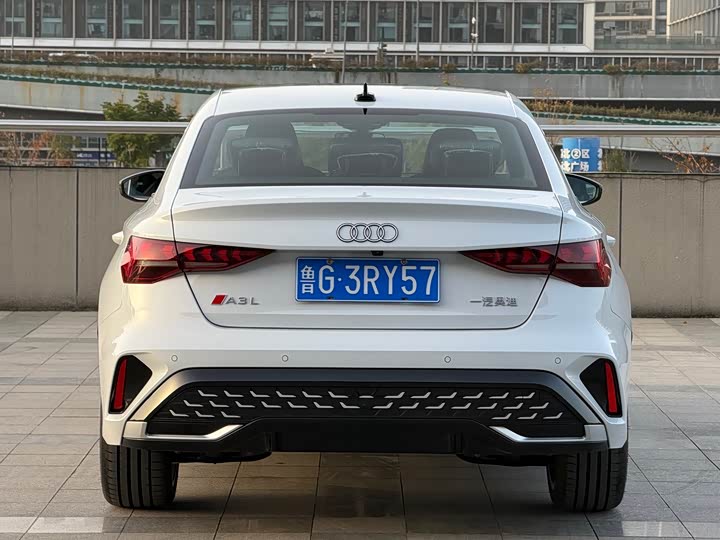 Фото 10 - Audi A3