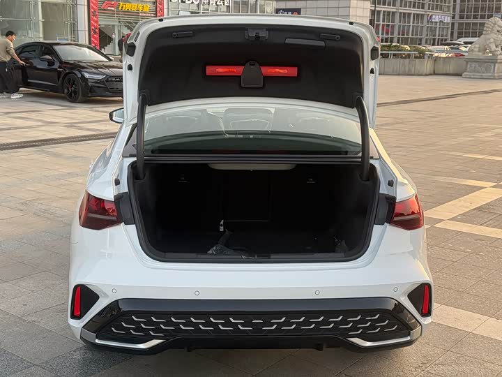 Фото 13 - Audi A3