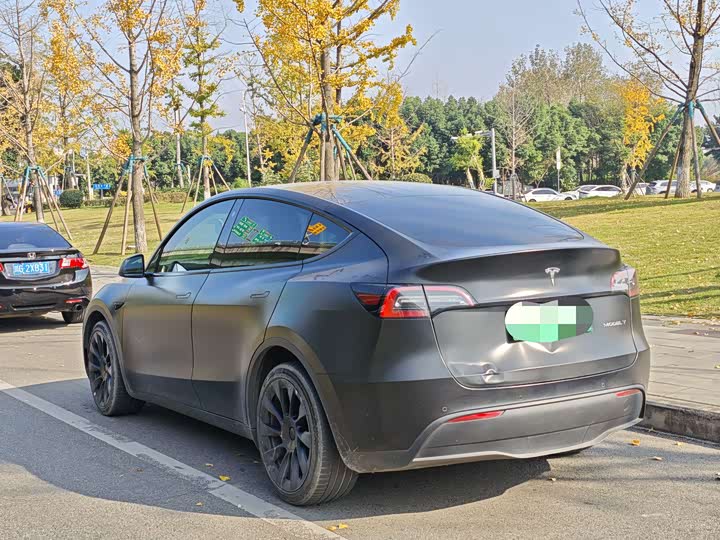 Фото 6 - Tesla Model Y