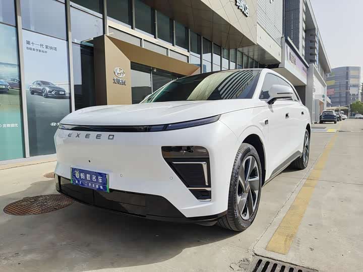 Фото 1 - Exeed Sterra ET