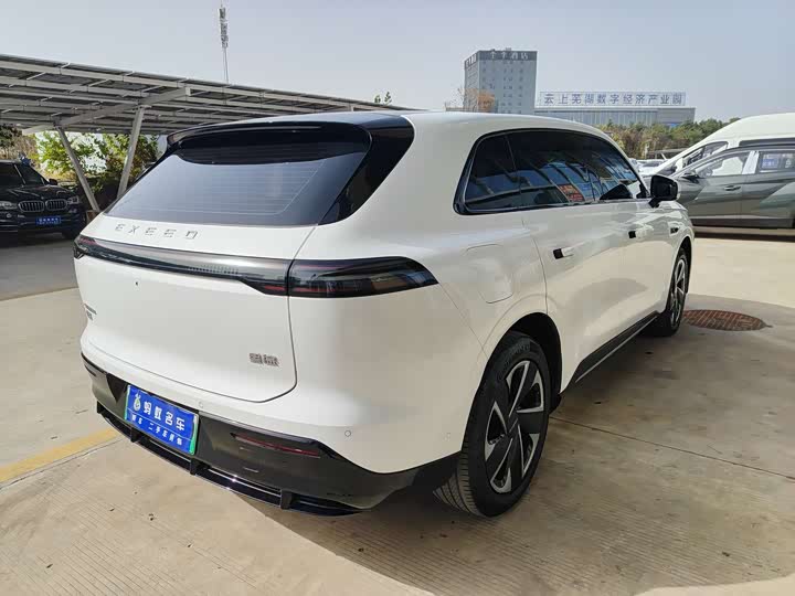 Фото 16 - Exeed Sterra ET