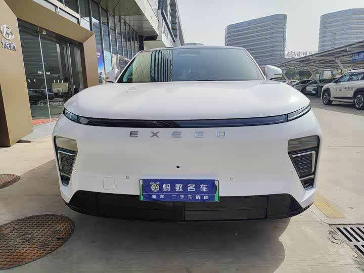 Фото 2 - Exeed Sterra ET