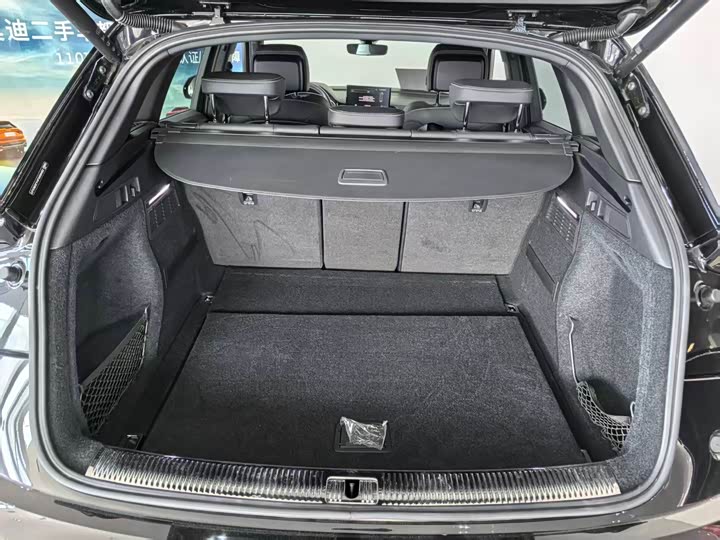 Фото 7 - Audi Q5L