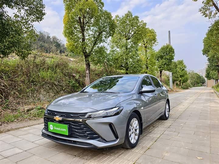 Фото 2 - Chevrolet Monza