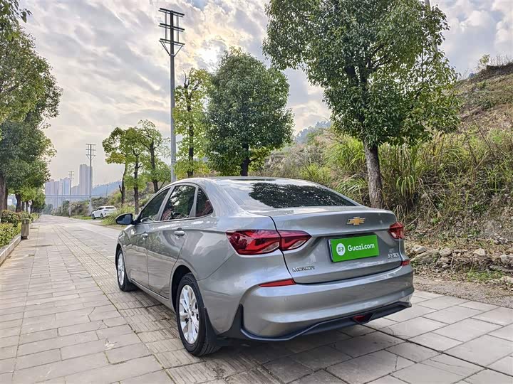 Фото 5 - Chevrolet Monza