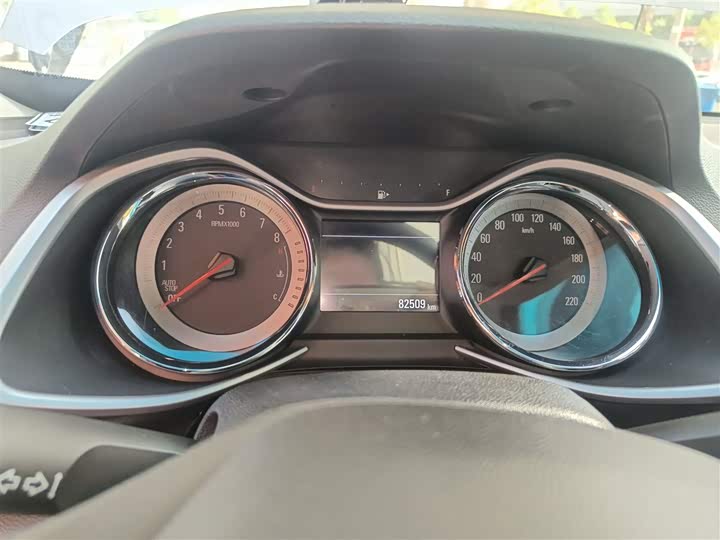 Фото 12 - Chevrolet Orlando