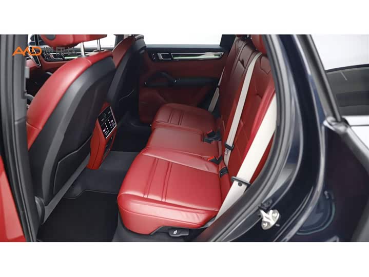 Фото 7 - Porsche Cayenne