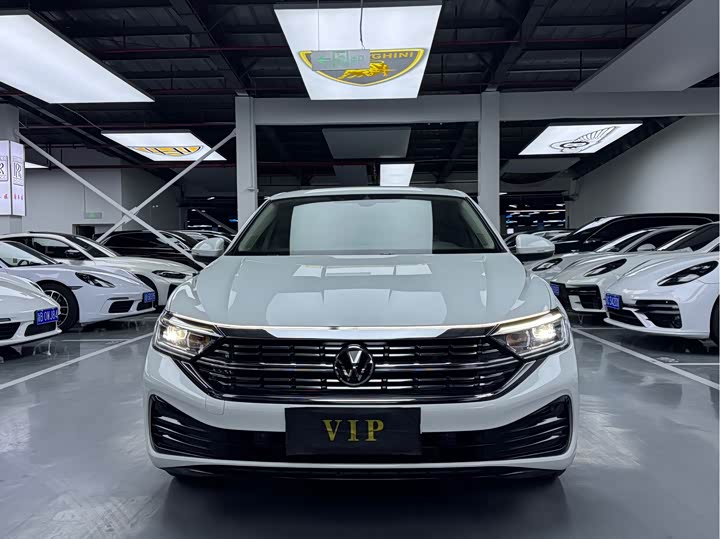 Фото 2 - Volkswagen Sagitar L