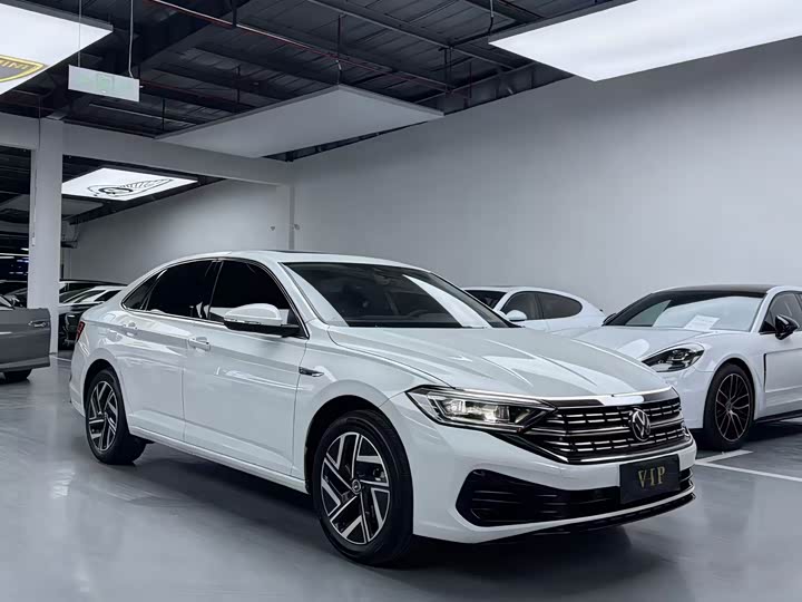 Фото 3 - Volkswagen Sagitar L