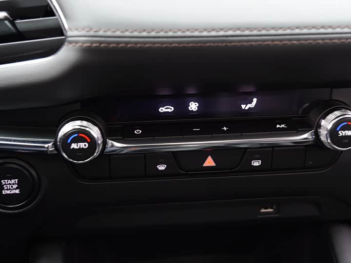 Фото 15 - Mazda 3 (Axela)