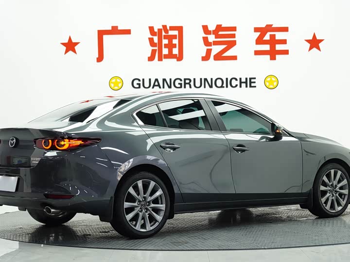 Фото 5 - Mazda 3 (Axela)