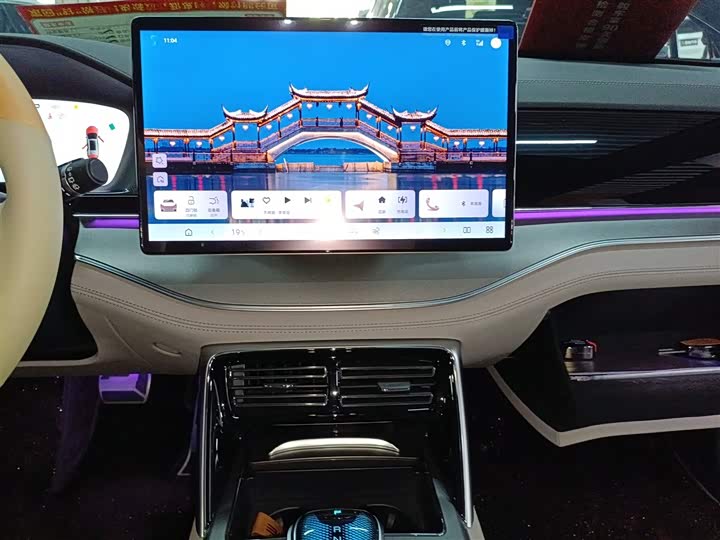 Фото 13 - BYD Tang Hybrid/EV