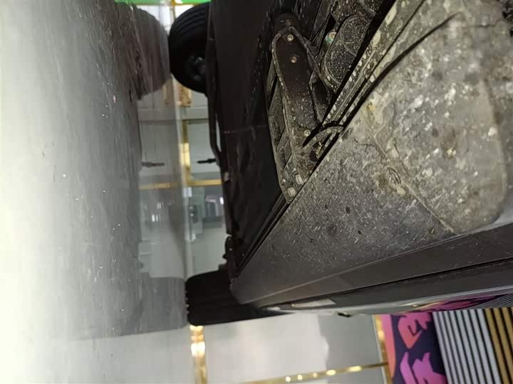 Фото 22 - BYD Tang Hybrid/EV