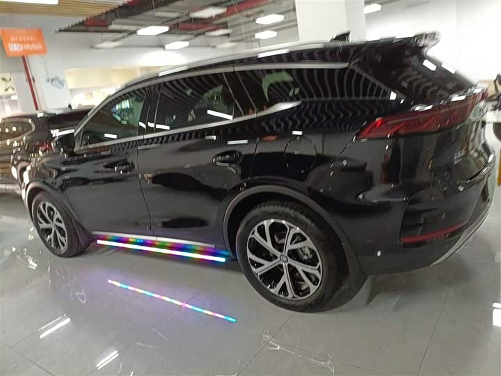 Фото 5 - BYD Tang Hybrid/EV
