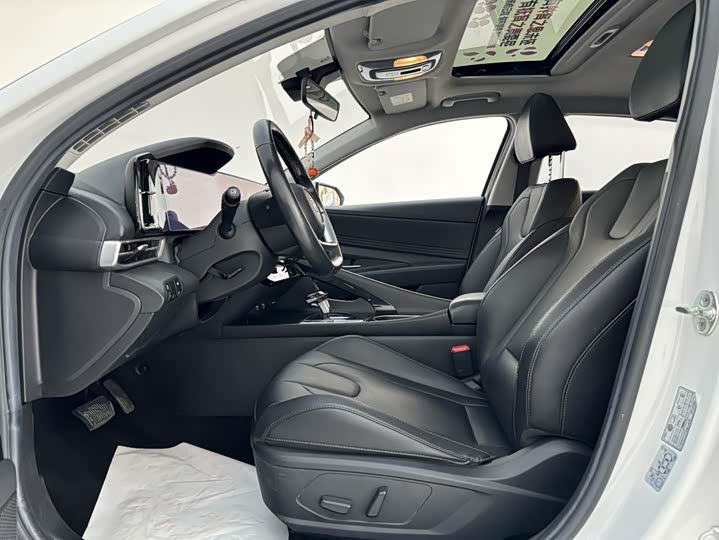 Фото 7 - Hyundai Elantra N line