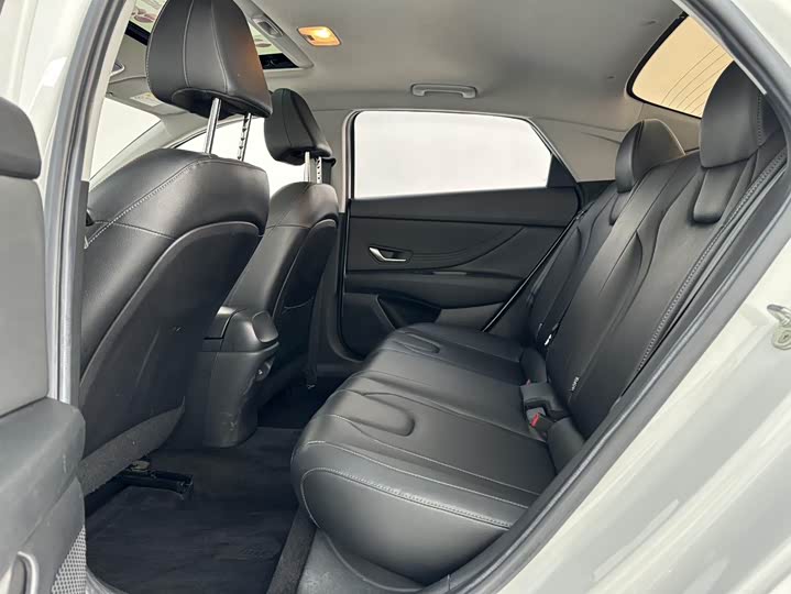 Фото 8 - Hyundai Elantra N line